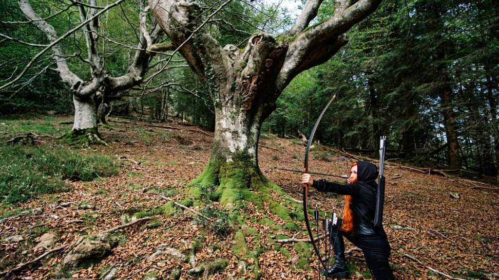 traditional bow as one of deer hunting types
